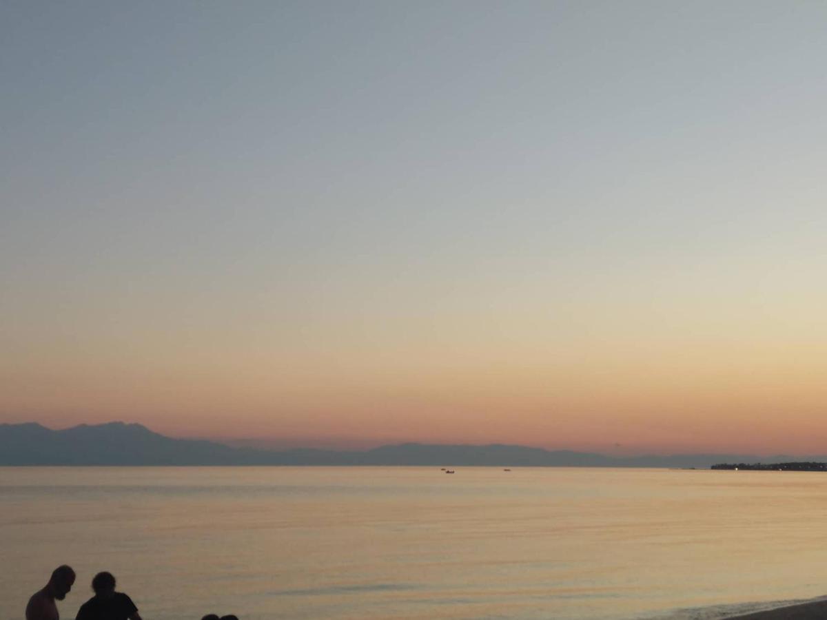 Nikos & Patras Houses Nea Plagia Buitenkant foto
